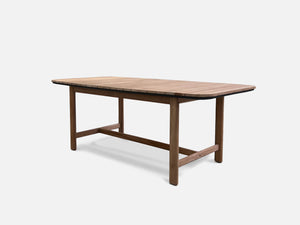 Bight curved dining table teak